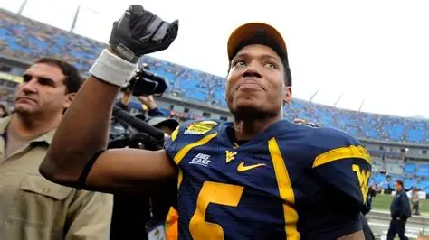 WVU Football: Pat White Sheds Tears During Number Retirement Ceremony th (9)